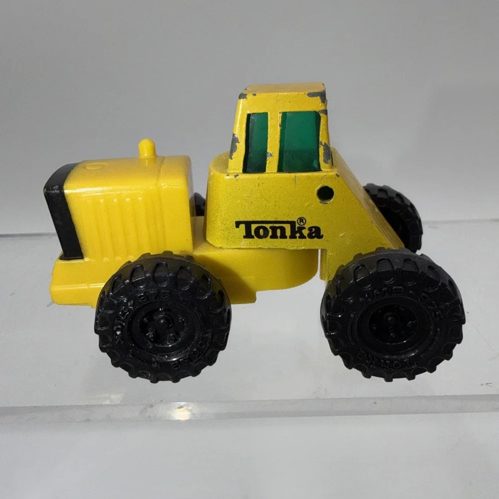 Tonka Tractor Construction Truck Vehicle 1992 Yellow Vintage 1:64 Diecast Used‎